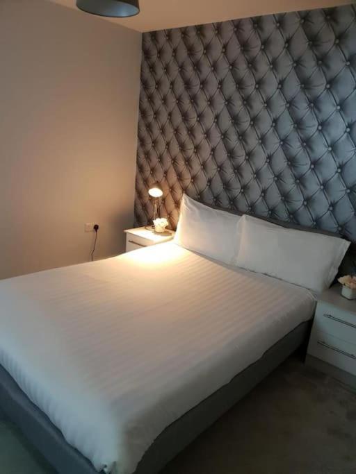 Luxury 9Ine Beautiful Bull Ring Apartment Free Parking Birmingham Luaran gambar