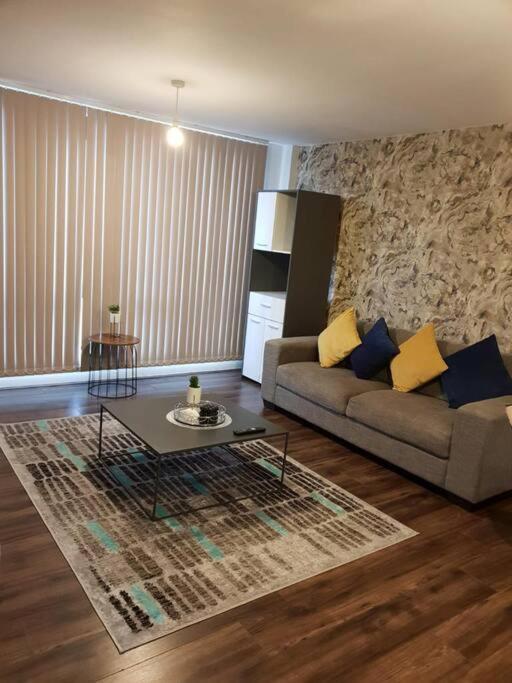 Luxury 9Ine Beautiful Bull Ring Apartment Free Parking Birmingham Luaran gambar